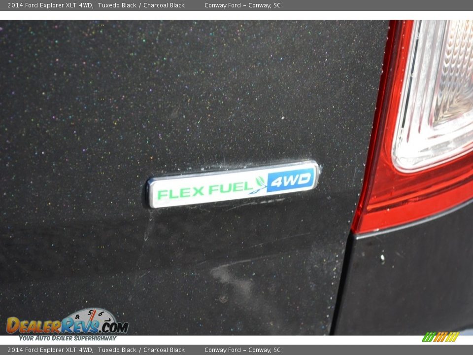 2014 Ford Explorer XLT 4WD Tuxedo Black / Charcoal Black Photo #6