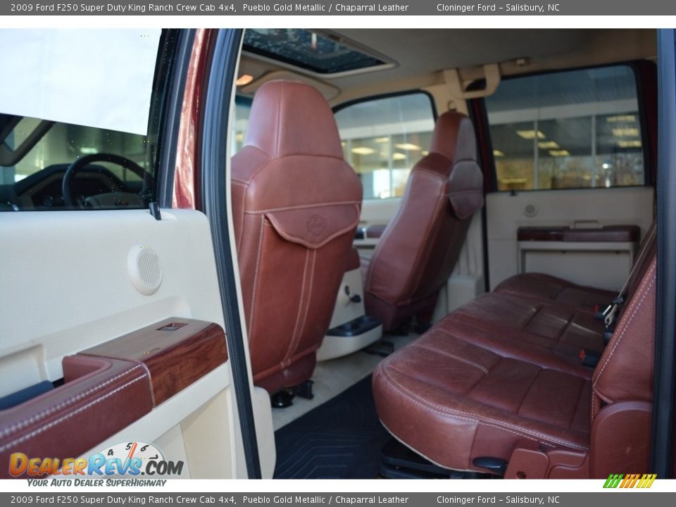 2009 Ford F250 Super Duty King Ranch Crew Cab 4x4 Pueblo Gold Metallic / Chaparral Leather Photo #14