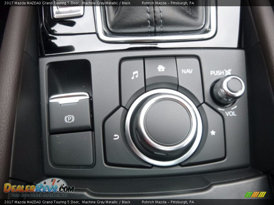 Controls of 2017 Mazda MAZDA3 Grand Touring 5 Door Photo #16