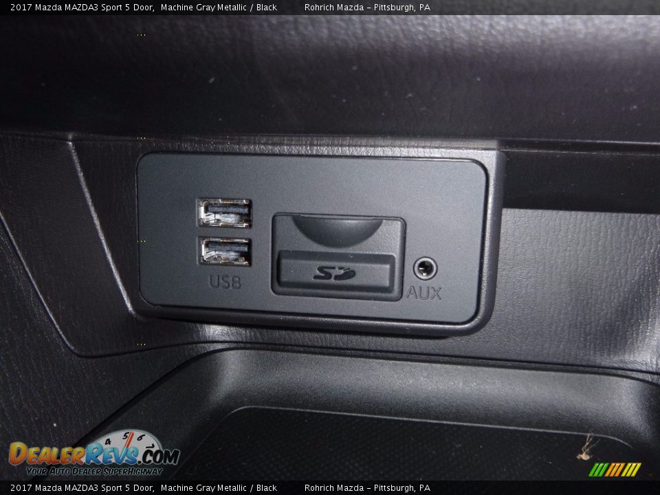 2017 Mazda MAZDA3 Sport 5 Door Machine Gray Metallic / Black Photo #19