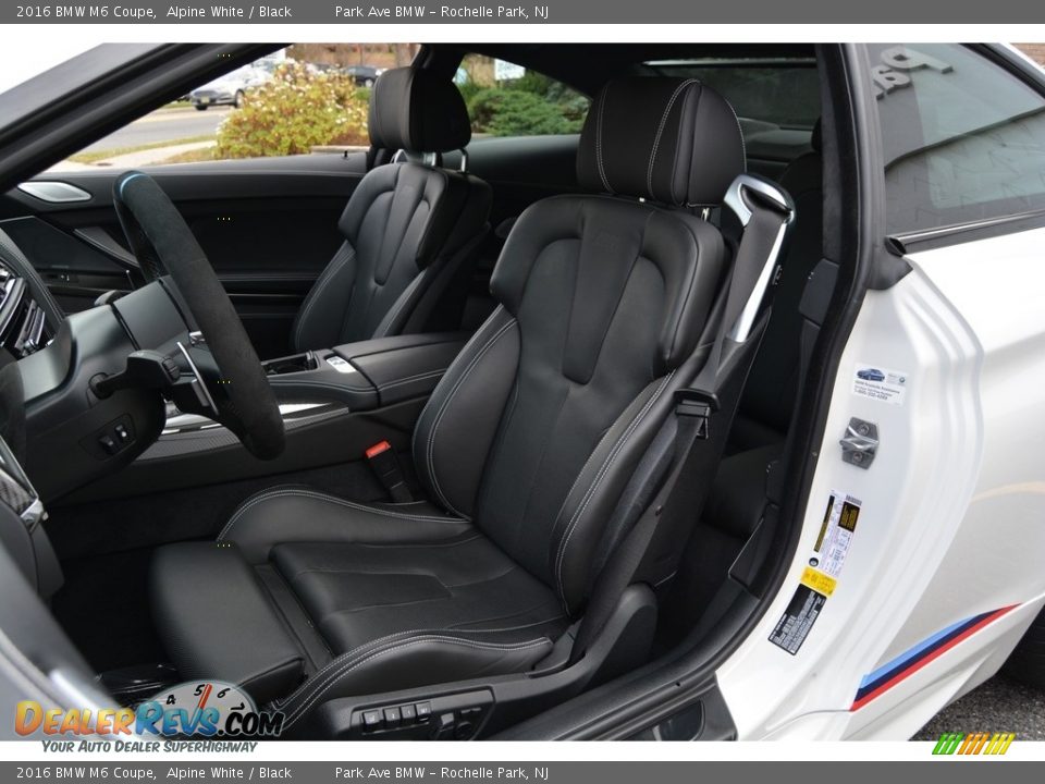 Front Seat of 2016 BMW M6 Coupe Photo #14