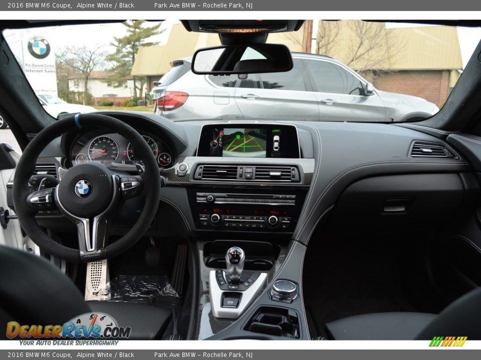 Dashboard of 2016 BMW M6 Coupe Photo #15