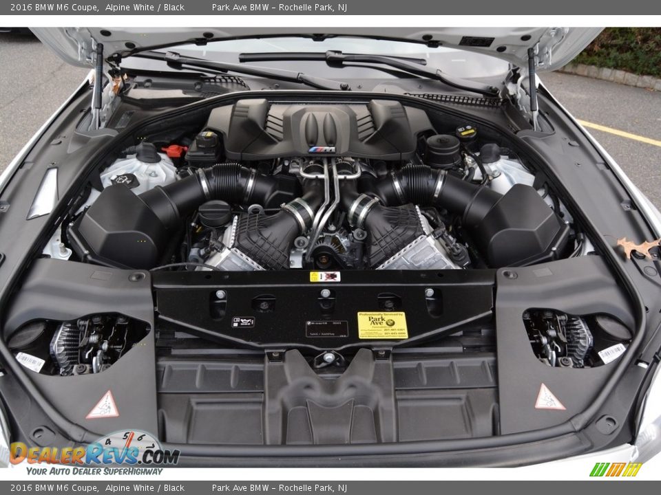 2016 BMW M6 Coupe 4.4 Liter M TwinPower Turbocharged DI DOHC 32-Valve VVT V8 Engine Photo #31