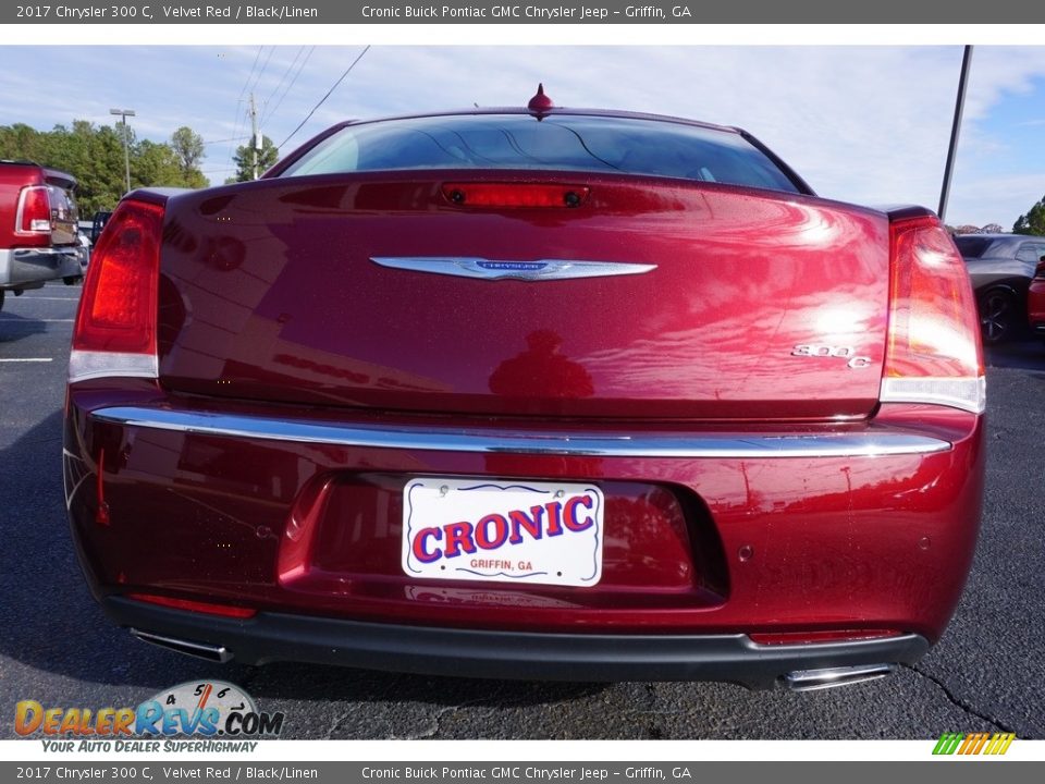 2017 Chrysler 300 C Velvet Red / Black/Linen Photo #6
