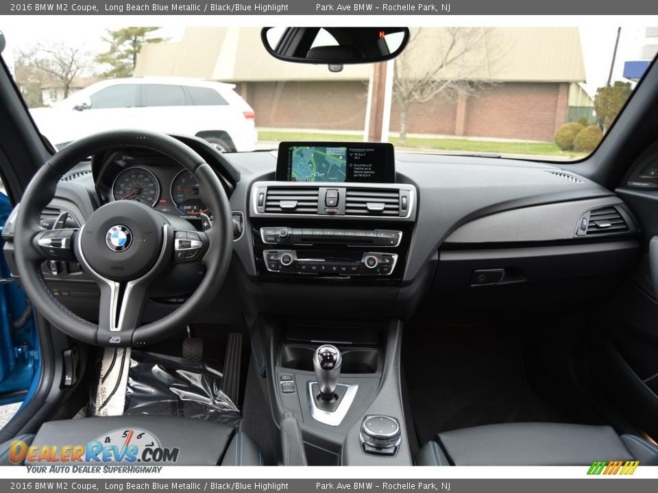 Dashboard of 2016 BMW M2 Coupe Photo #16