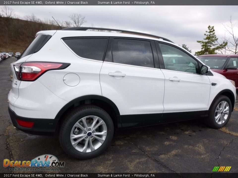 2017 Ford Escape SE 4WD Oxford White / Charcoal Black Photo #2