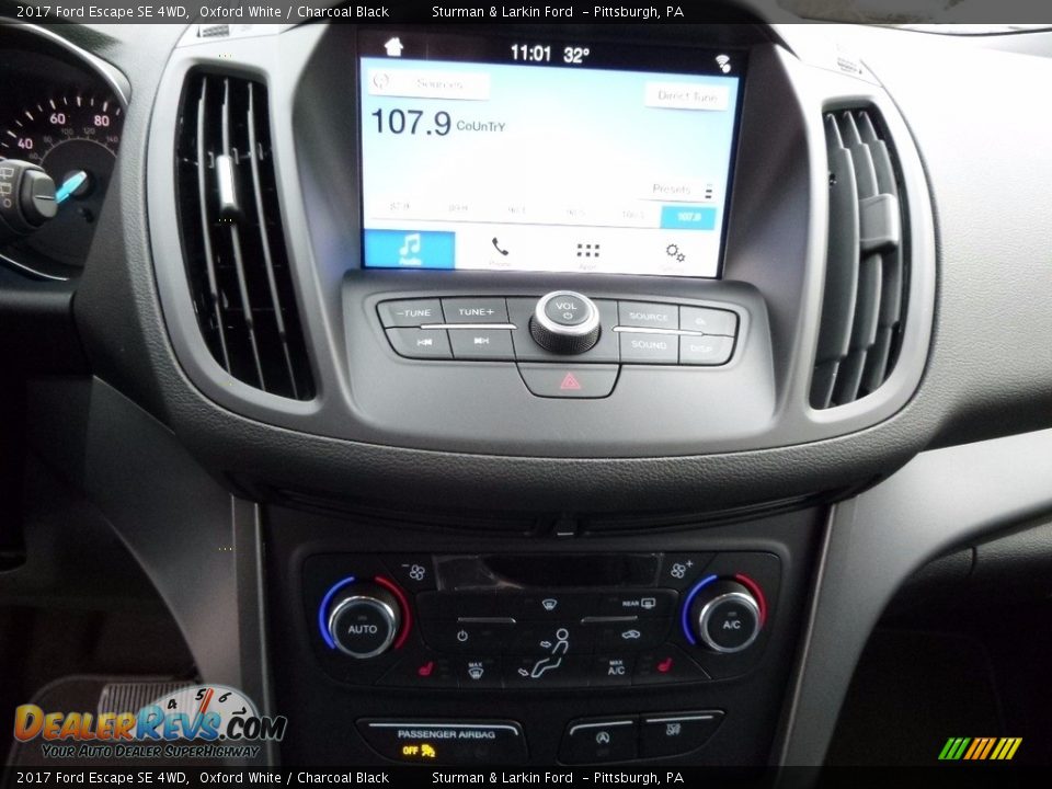 2017 Ford Escape SE 4WD Oxford White / Charcoal Black Photo #15