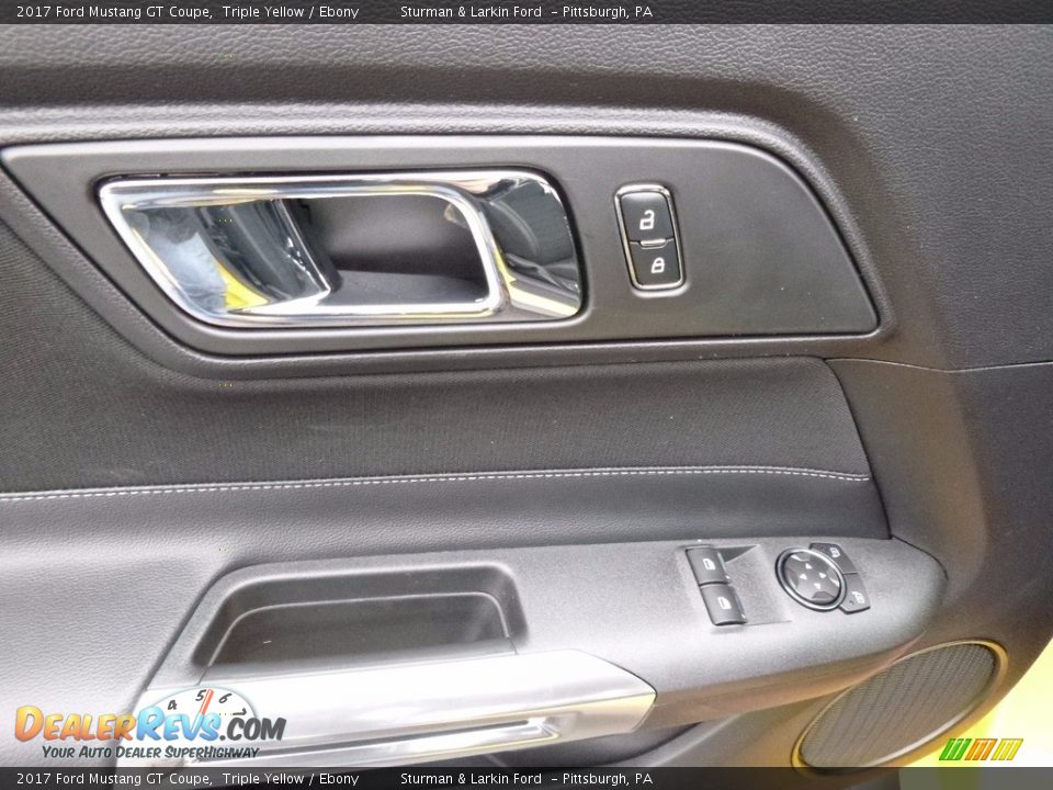 Door Panel of 2017 Ford Mustang GT Coupe Photo #10