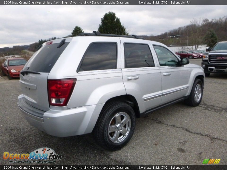 2006 Jeep Grand Cherokee Limited 4x4 Bright Silver Metallic / Dark Khaki/Light Graystone Photo #6