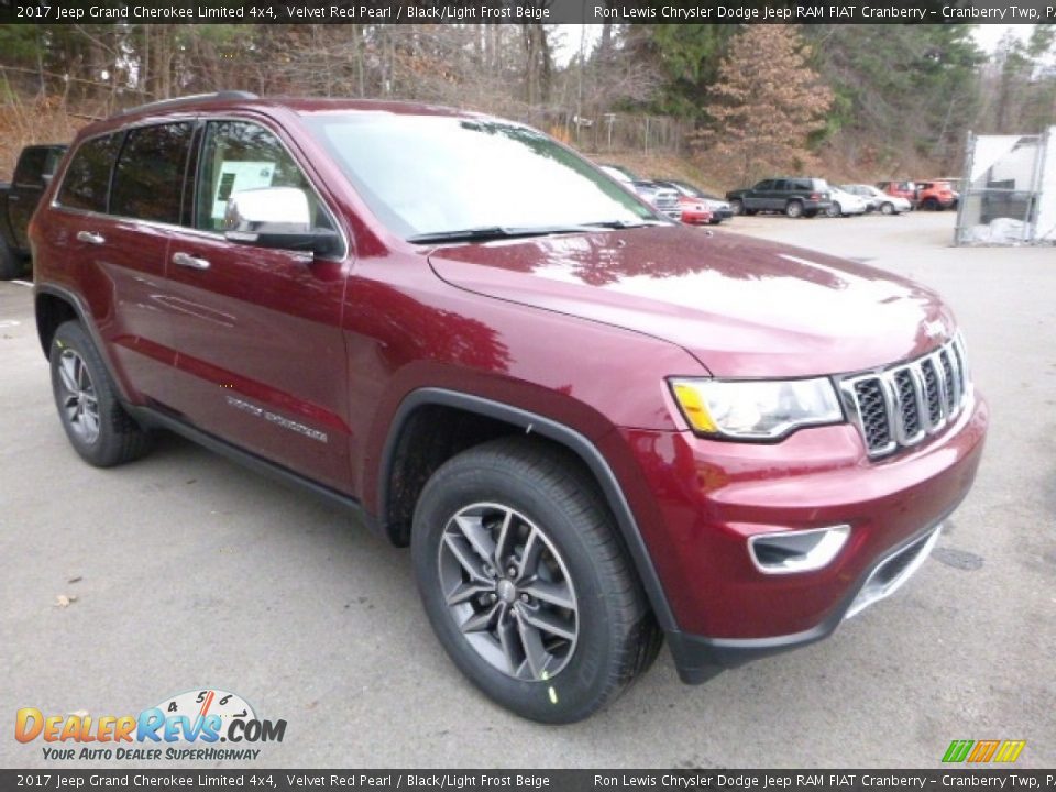2017 Jeep Grand Cherokee Limited 4x4 Velvet Red Pearl / Black/Light Frost Beige Photo #10