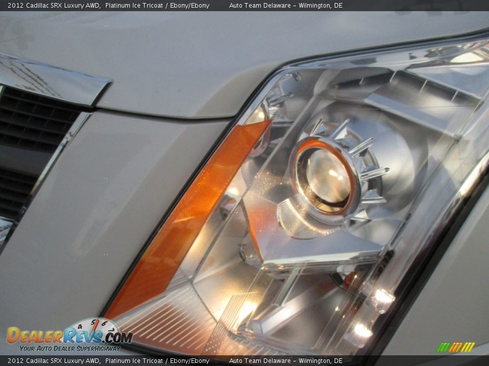2012 Cadillac SRX Luxury AWD Platinum Ice Tricoat / Ebony/Ebony Photo #28