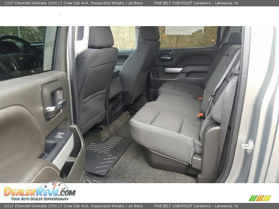 2017 Chevrolet Silverado 1500 LT Crew Cab 4x4 Pepperdust Metallic / Jet Black Photo #8