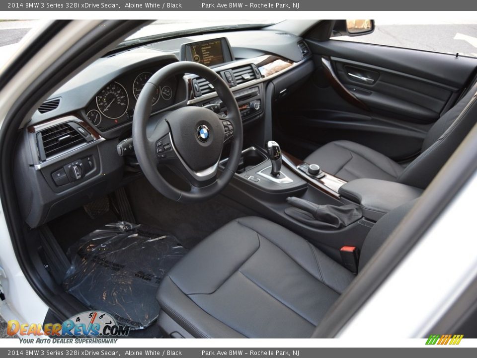 2014 BMW 3 Series 328i xDrive Sedan Alpine White / Black Photo #10