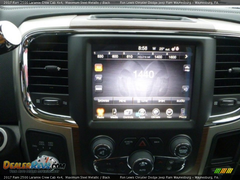 2017 Ram 2500 Laramie Crew Cab 4x4 Maximum Steel Metallic / Black Photo #17