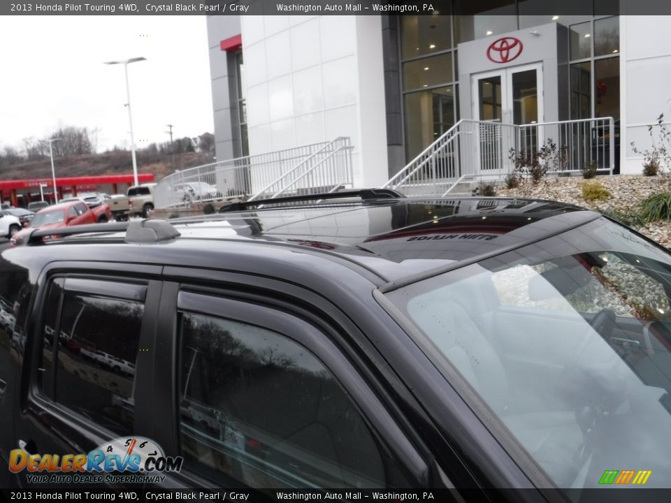 2013 Honda Pilot Touring 4WD Crystal Black Pearl / Gray Photo #4