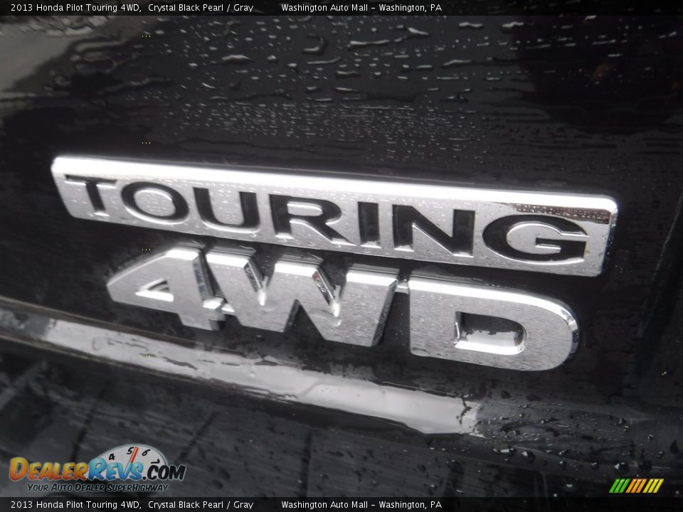 2013 Honda Pilot Touring 4WD Crystal Black Pearl / Gray Photo #10