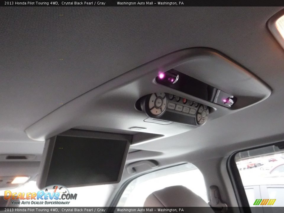 2013 Honda Pilot Touring 4WD Crystal Black Pearl / Gray Photo #11