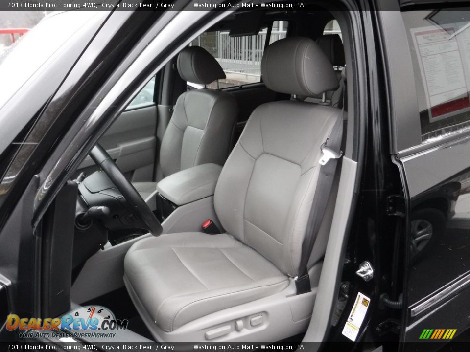 2013 Honda Pilot Touring 4WD Crystal Black Pearl / Gray Photo #16