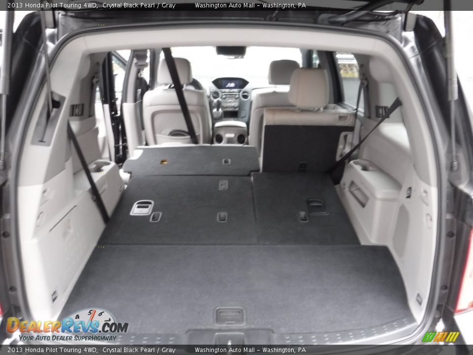 2013 Honda Pilot Touring 4WD Crystal Black Pearl / Gray Photo #26