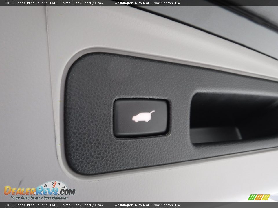 2013 Honda Pilot Touring 4WD Crystal Black Pearl / Gray Photo #27