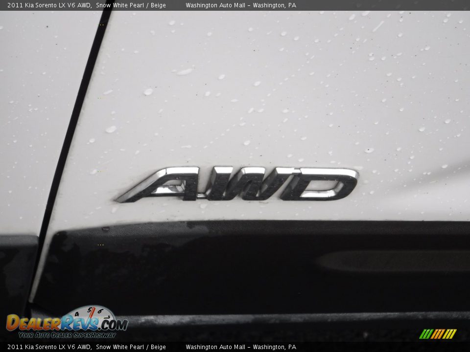 2011 Kia Sorento LX V6 AWD Snow White Pearl / Beige Photo #8