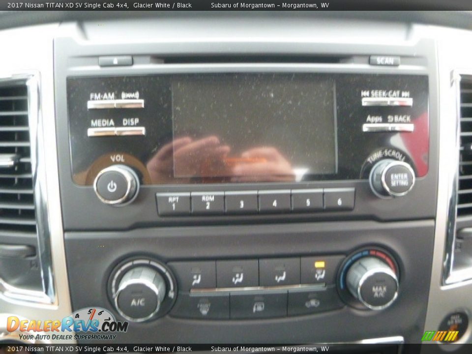2017 Nissan TITAN XD SV Single Cab 4x4 Glacier White / Black Photo #14