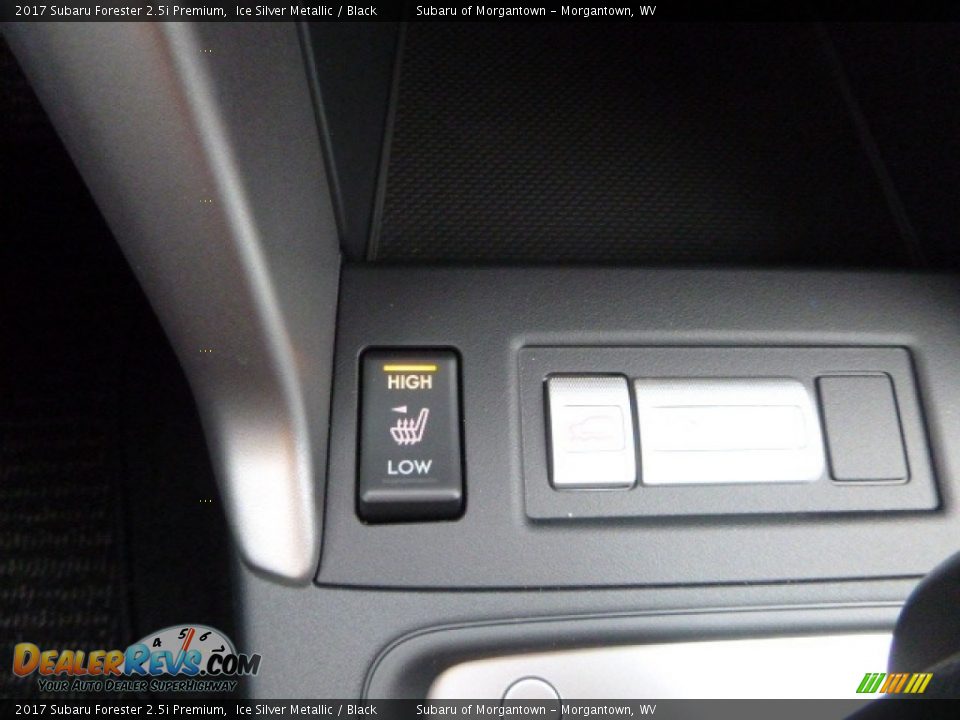 2017 Subaru Forester 2.5i Premium Ice Silver Metallic / Black Photo #18