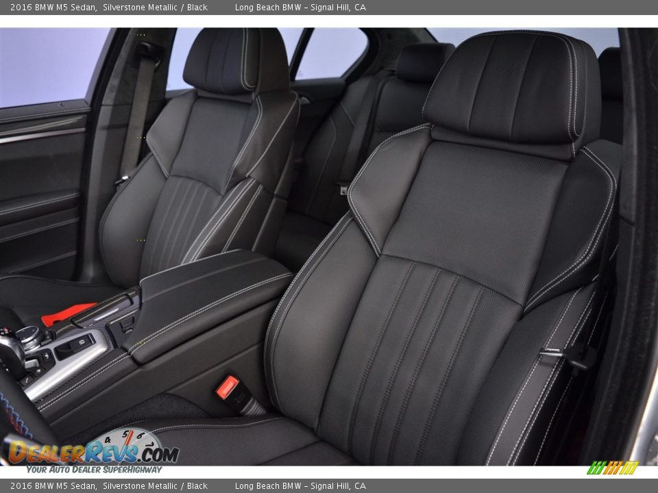 Front Seat of 2016 BMW M5 Sedan Photo #8