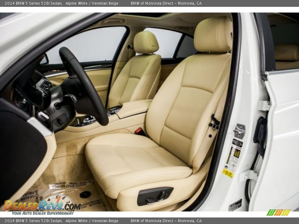 2014 BMW 5 Series 528i Sedan Alpine White / Venetian Beige Photo #6