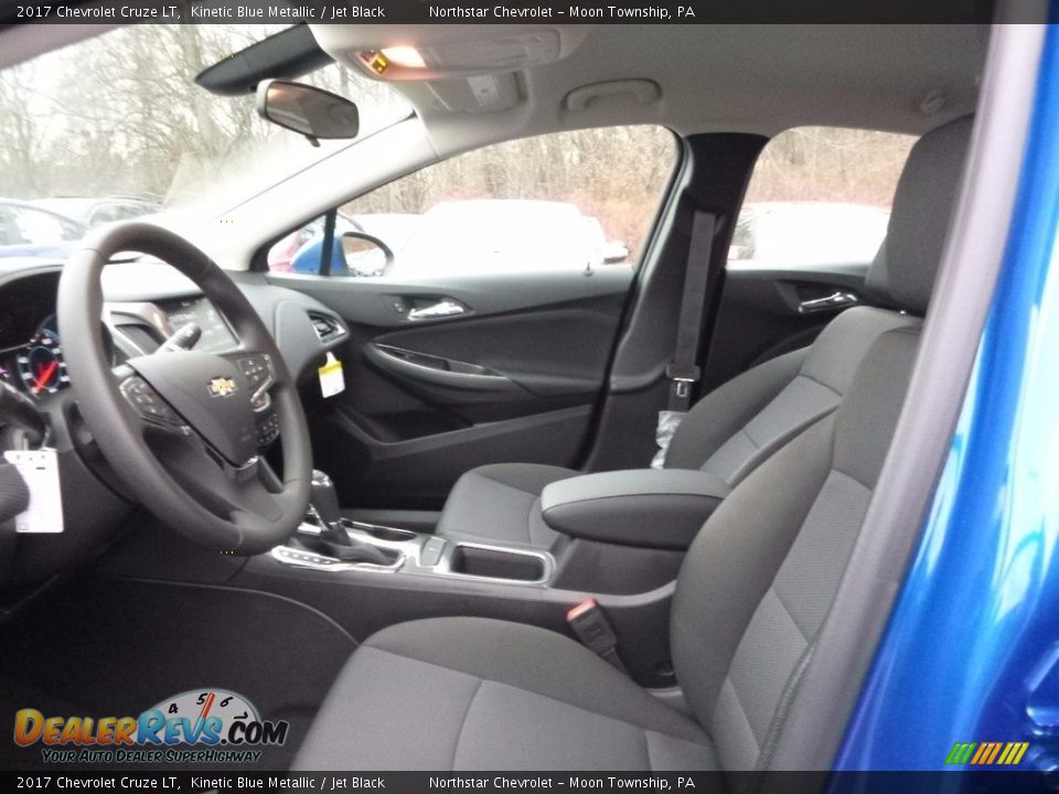 2017 Chevrolet Cruze LT Kinetic Blue Metallic / Jet Black Photo #10