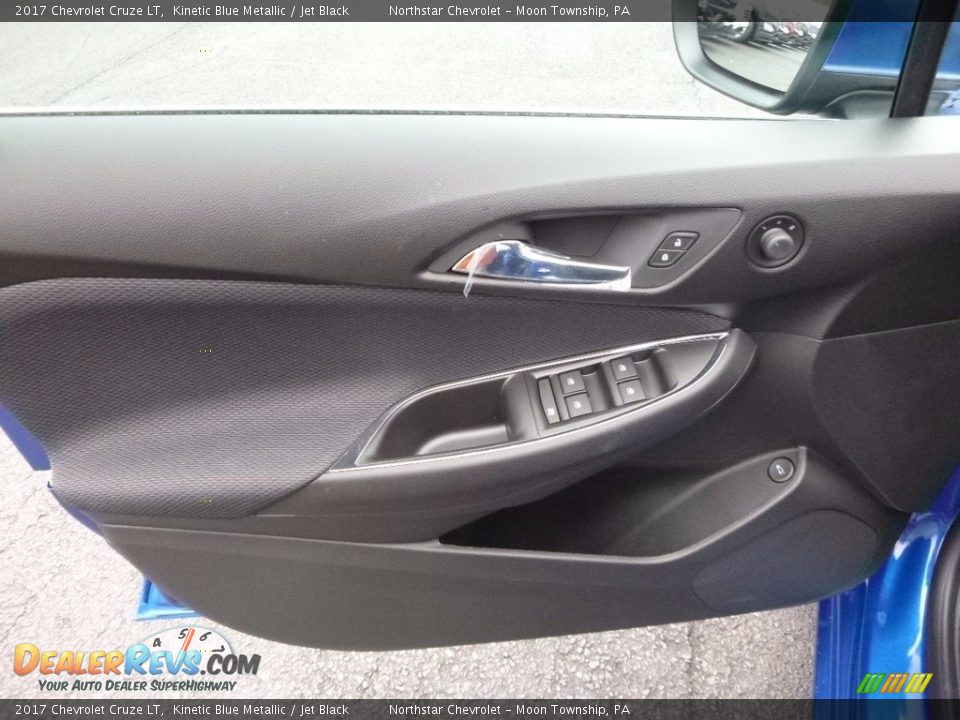 2017 Chevrolet Cruze LT Kinetic Blue Metallic / Jet Black Photo #13