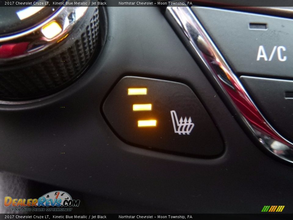 2017 Chevrolet Cruze LT Kinetic Blue Metallic / Jet Black Photo #18