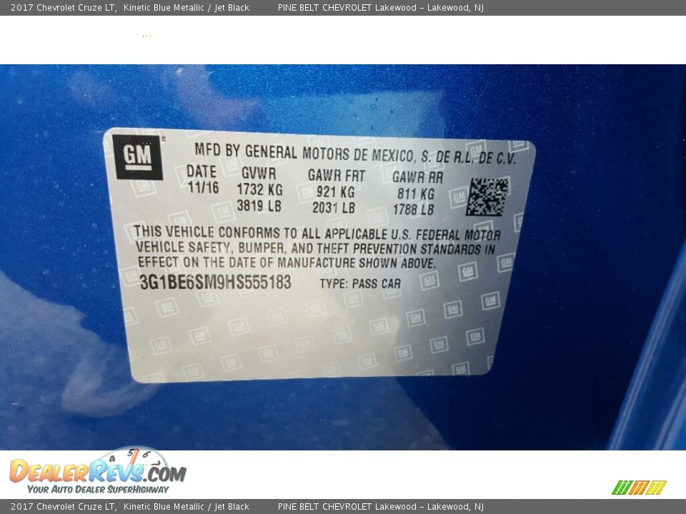 2017 Chevrolet Cruze LT Kinetic Blue Metallic / Jet Black Photo #7