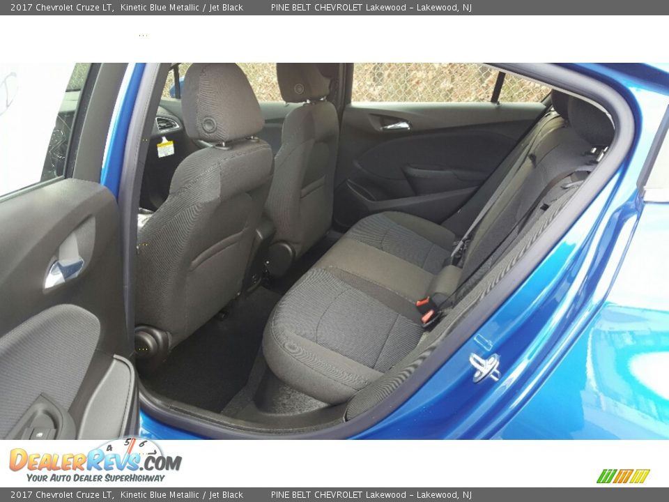 2017 Chevrolet Cruze LT Kinetic Blue Metallic / Jet Black Photo #8
