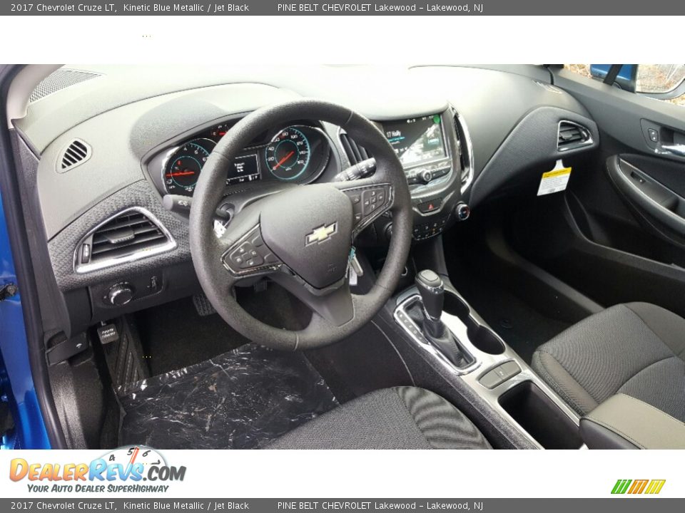 2017 Chevrolet Cruze LT Kinetic Blue Metallic / Jet Black Photo #9