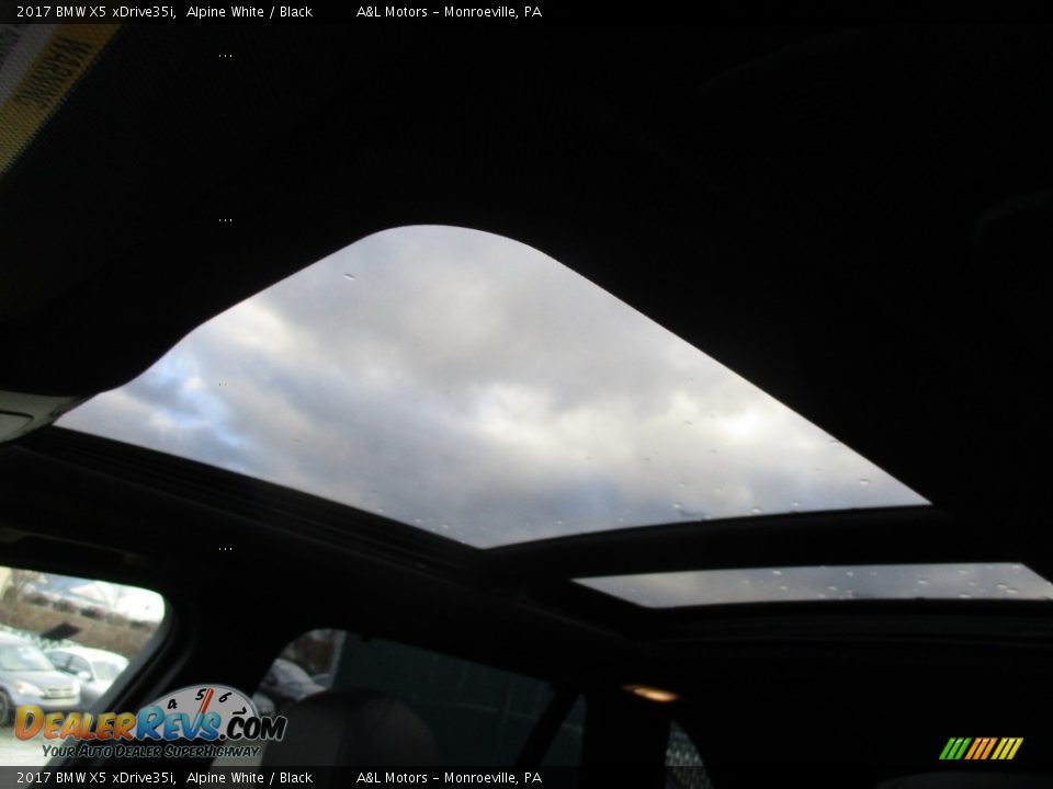 2017 BMW X5 xDrive35i Alpine White / Black Photo #11