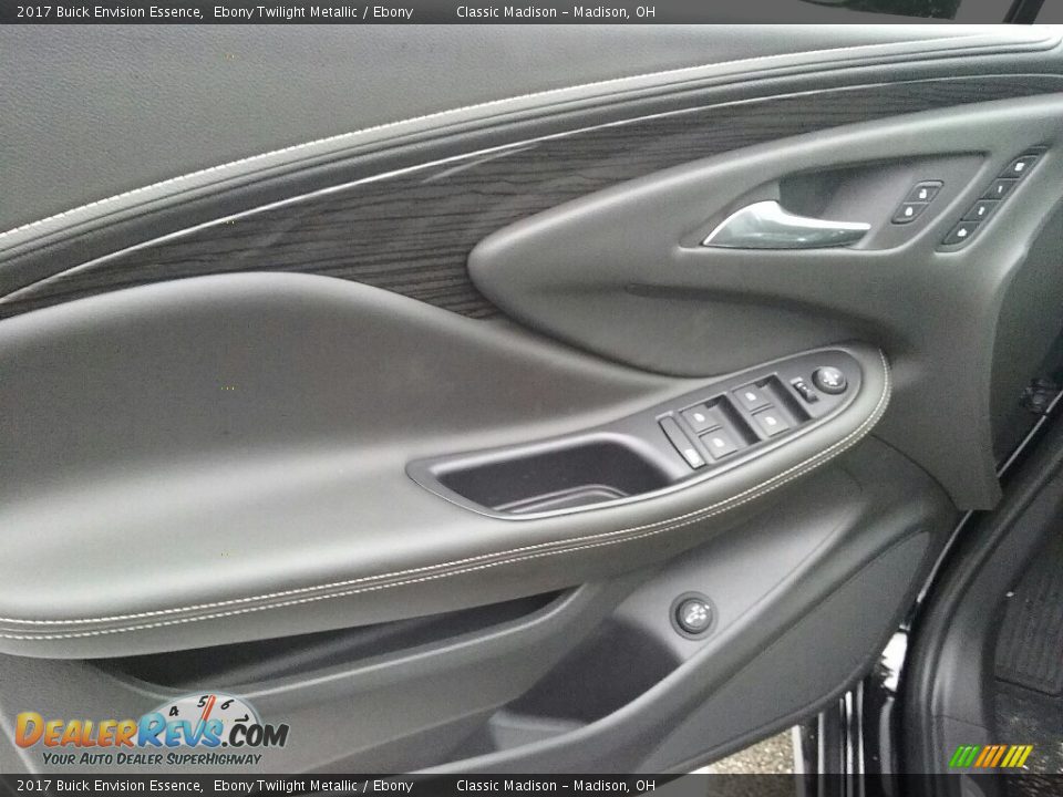 Door Panel of 2017 Buick Envision Essence Photo #3