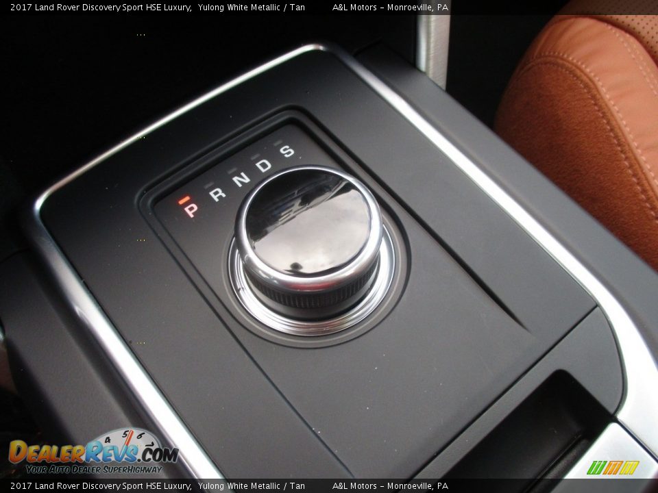 2017 Land Rover Discovery Sport HSE Luxury Shifter Photo #16