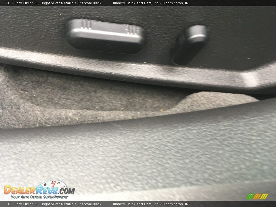 2012 Ford Fusion SE Ingot Silver Metallic / Charcoal Black Photo #9