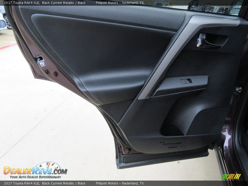 2017 Toyota RAV4 XLE Black Current Metallic / Black Photo #17