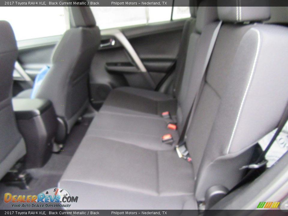 2017 Toyota RAV4 XLE Black Current Metallic / Black Photo #18