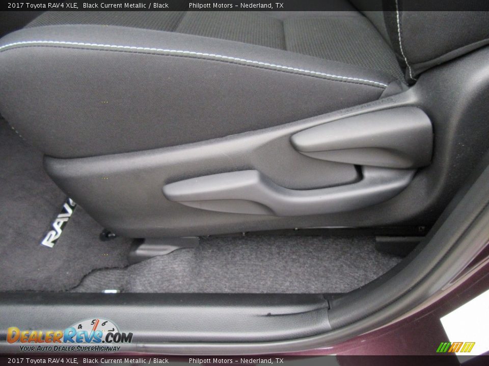 2017 Toyota RAV4 XLE Black Current Metallic / Black Photo #22