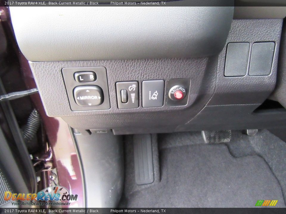 2017 Toyota RAV4 XLE Black Current Metallic / Black Photo #31