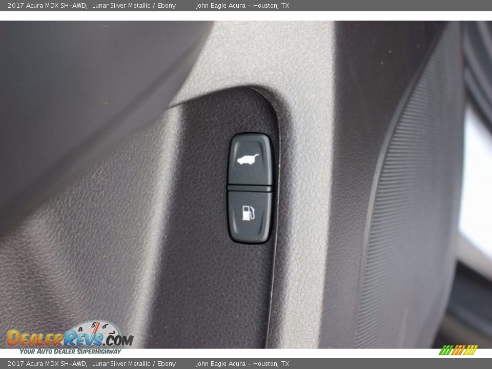Controls of 2017 Acura MDX SH-AWD Photo #16