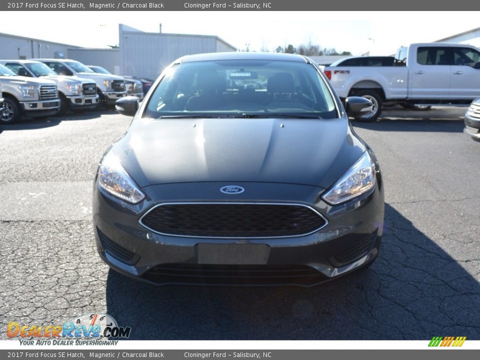 2017 Ford Focus SE Hatch Magnetic / Charcoal Black Photo #4