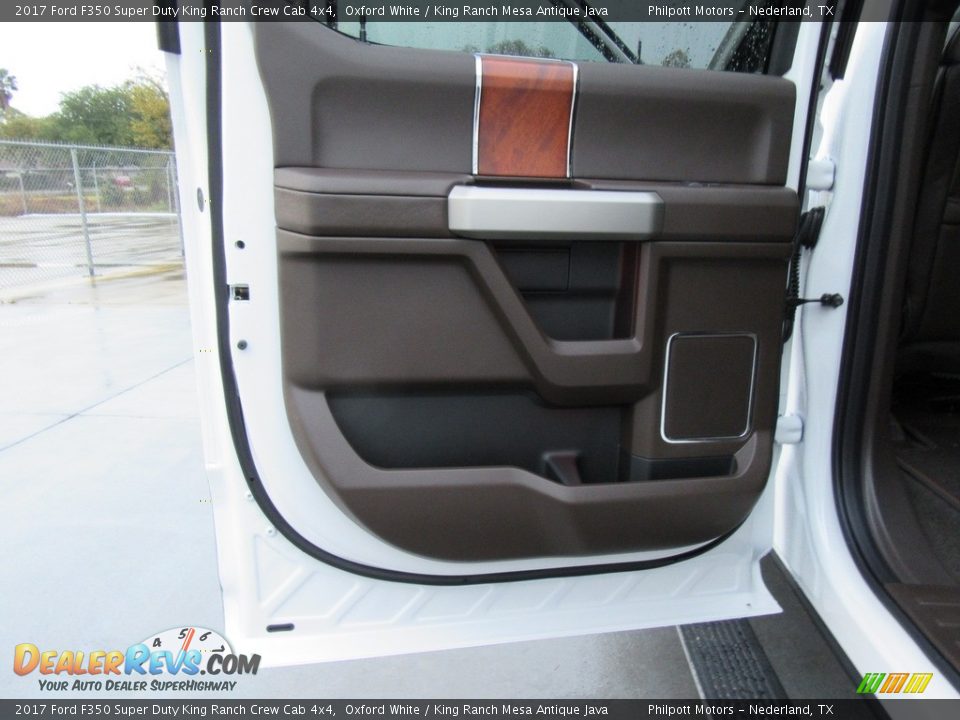 2017 Ford F350 Super Duty King Ranch Crew Cab 4x4 Oxford White / King Ranch Mesa Antique Java Photo #18