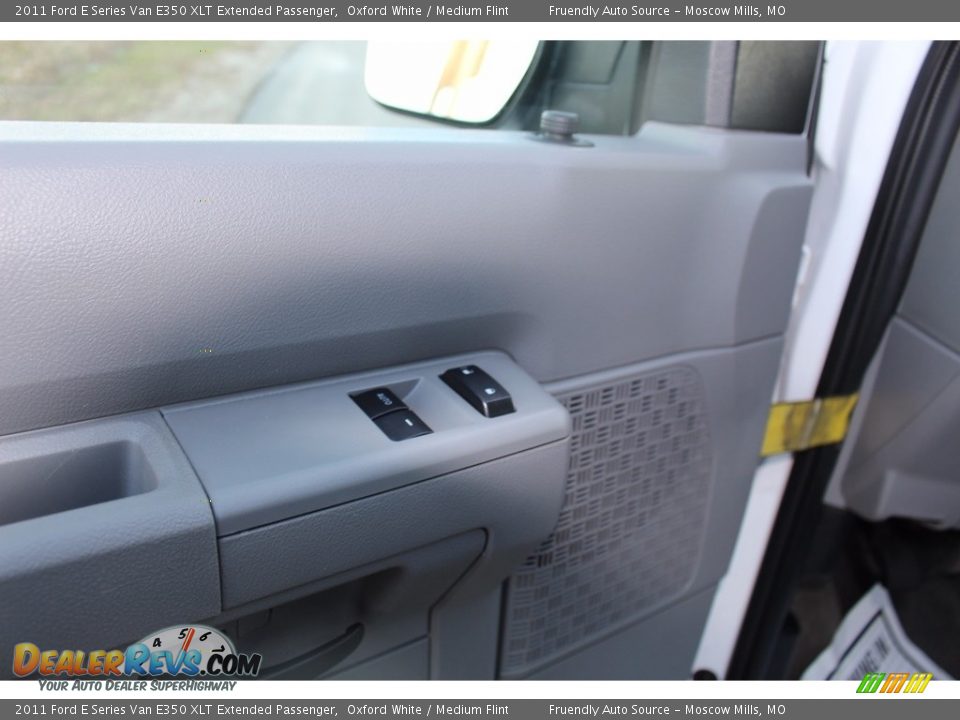 2011 Ford E Series Van E350 XLT Extended Passenger Oxford White / Medium Flint Photo #10