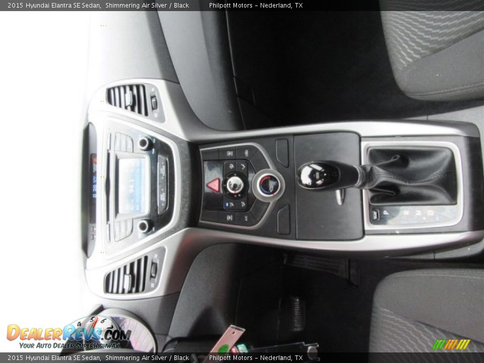 2015 Hyundai Elantra SE Sedan Shimmering Air Silver / Black Photo #22