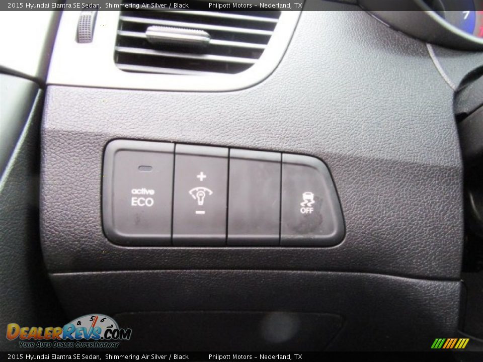 2015 Hyundai Elantra SE Sedan Shimmering Air Silver / Black Photo #31