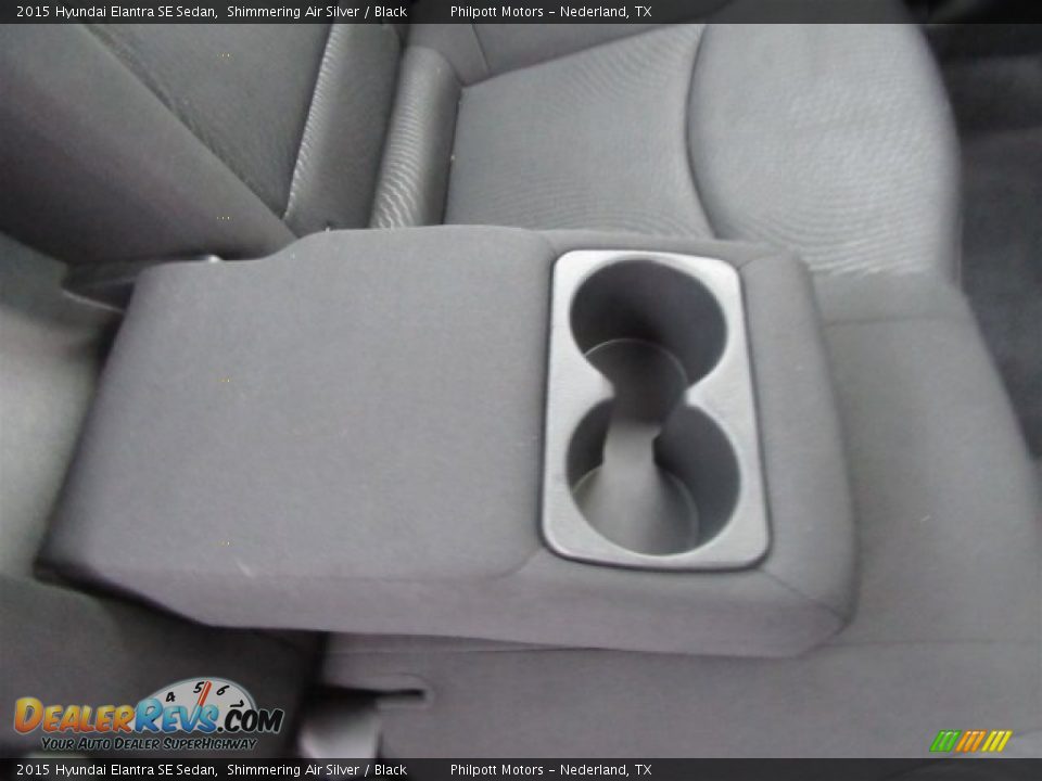 2015 Hyundai Elantra SE Sedan Shimmering Air Silver / Black Photo #34